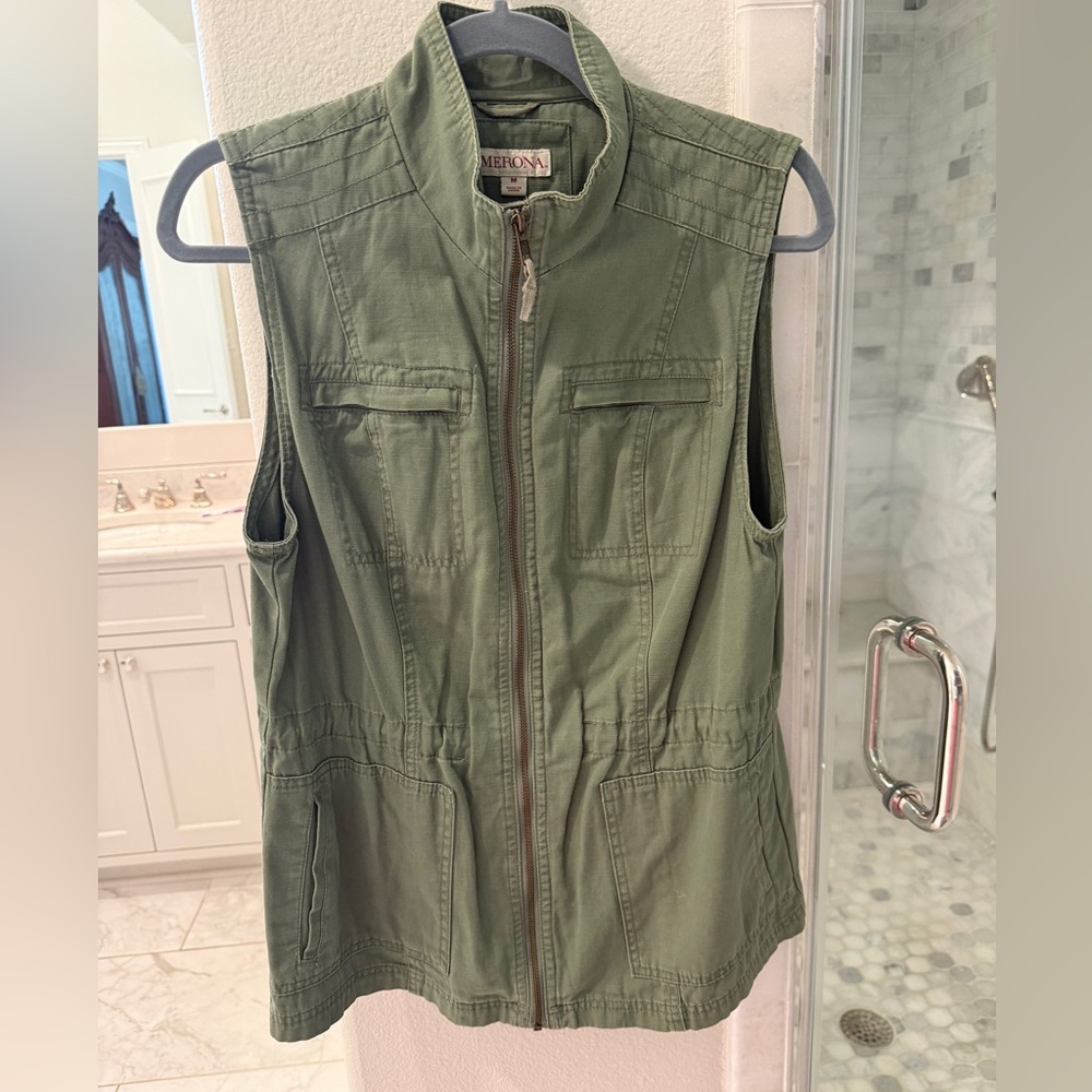 Merona Women's Olive Green Sleeveless Vest